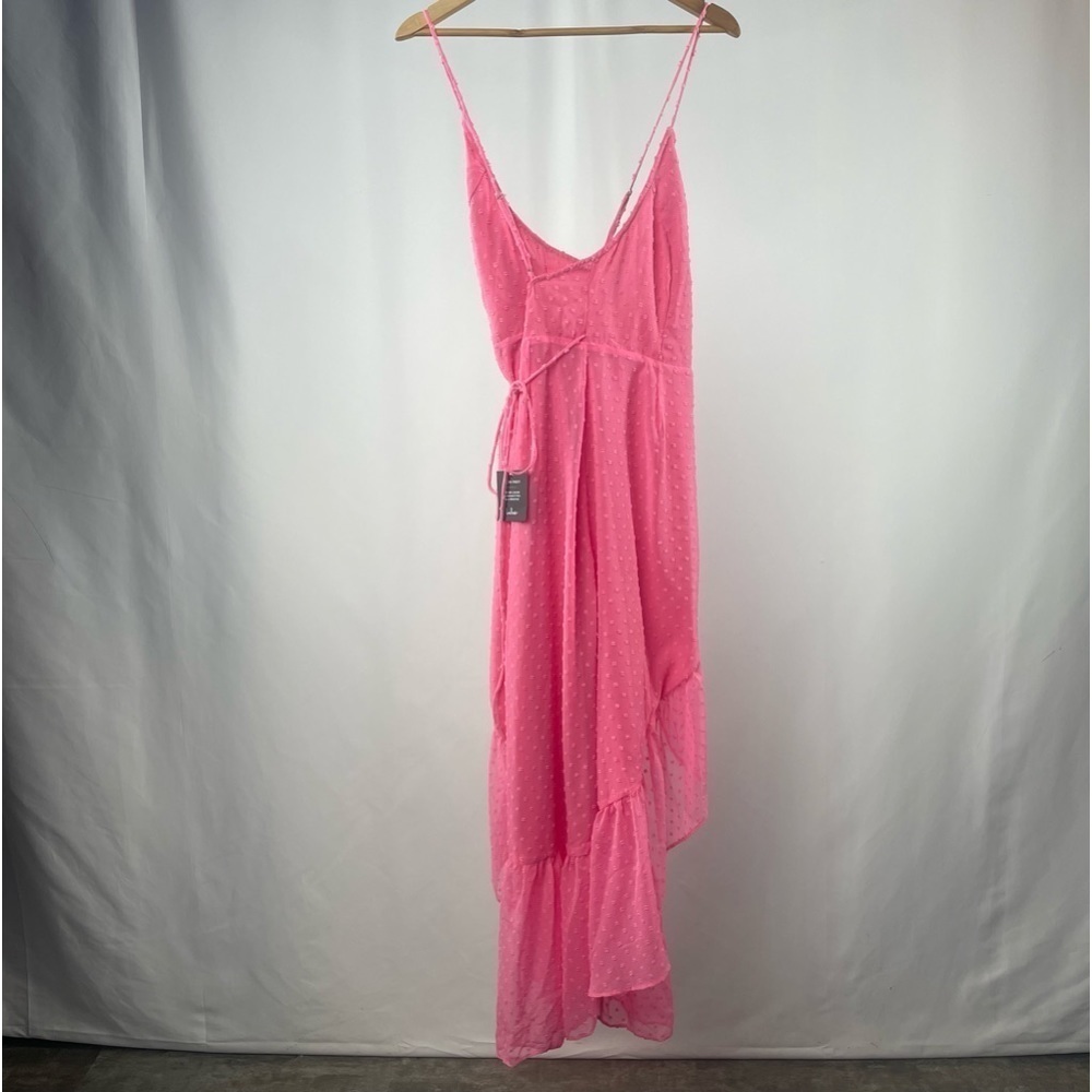 NWT Lulus Effortlessly Easy Swiss Dot High-Low Midi Wrap Dress in‎ Pink Medium - Picture 4 of 9